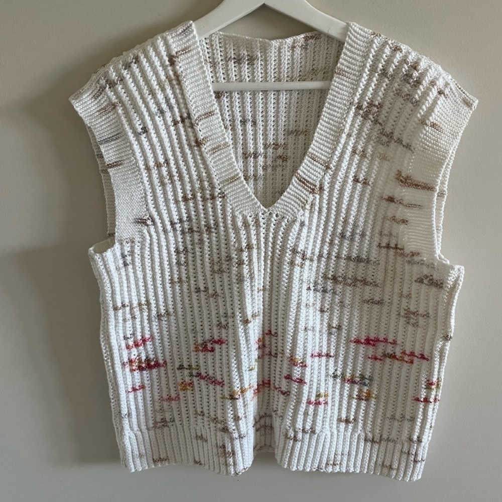 Vintage Oversized Hand Knit Chunky Knit Sweater
Vest Size XL